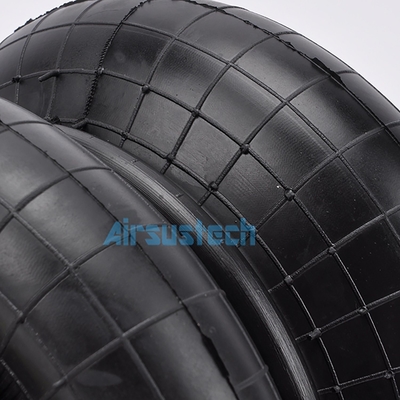 Le moteur est équipé d'un moteur à air comprimé.