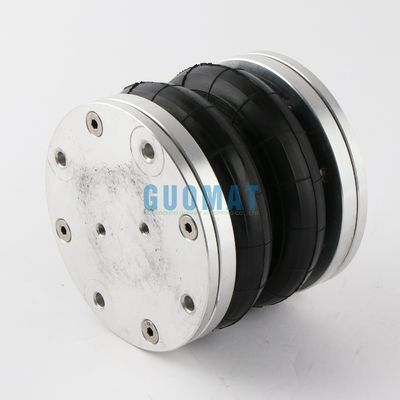 Le moteur est équipé d'un moteur de combustion à air comprimé.