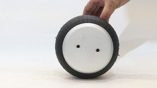 Remplacement du ressort pneumatique Firestone W01 095 0111 2B7070